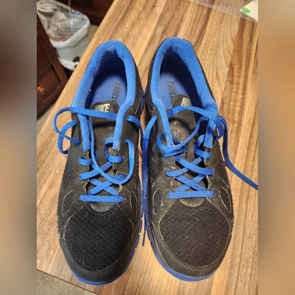Nike Men's Sneakers in Black and Blue